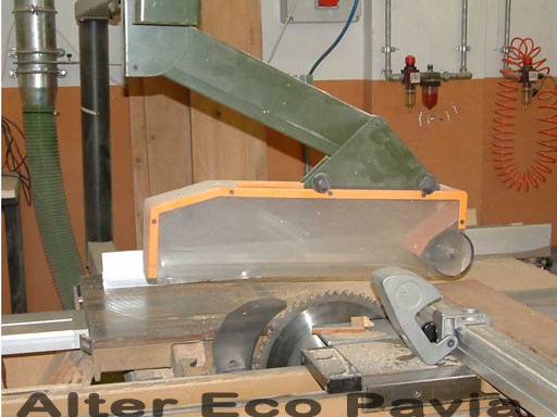 Aspirazione localizzata su macchina falegnameria 